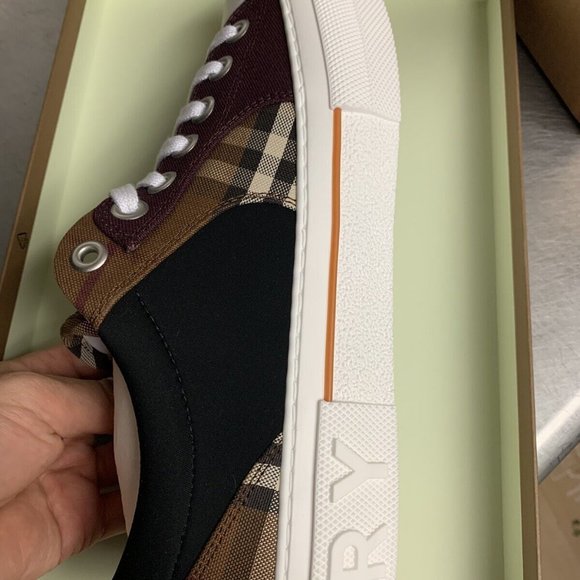 NWB~BURBERRY MEN'S KAI CHECK LOW-TOP SNEAKERS-DARK BIRCH BROWN -US SIZE 9 - Picture 5 of 6